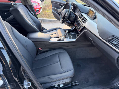 2017 BMW 3 Series 320i