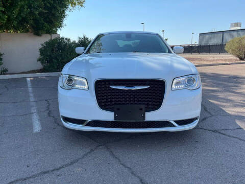 2022 Chrysler 300 Touring