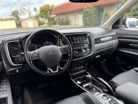 2018 Mitsubishi Outlander SEL