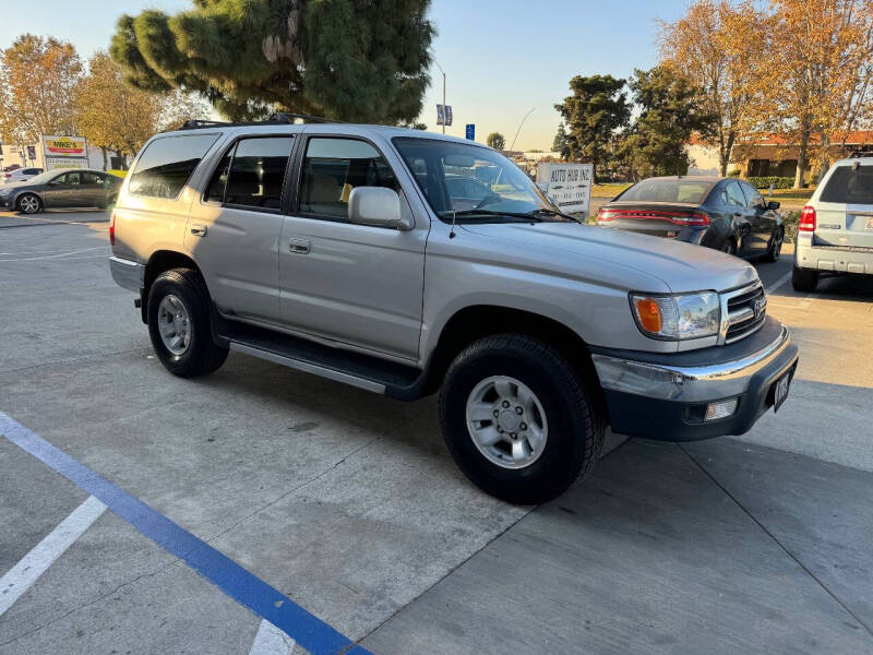 1999 Toyota 4Runner SR5 photo 5