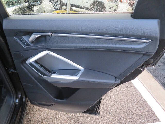 2020 Audi Q3 quattro Premium 45 TFSI