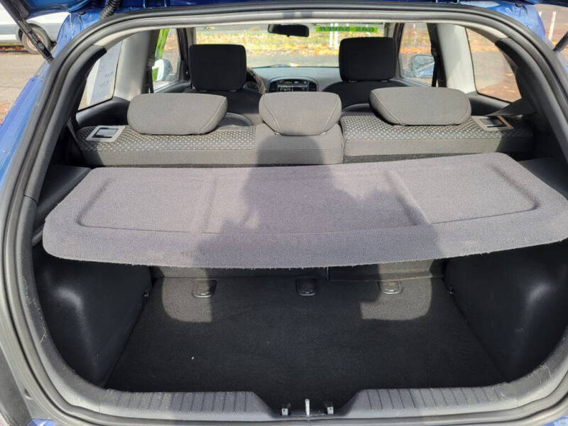 2010 Hyundai Accent Blue