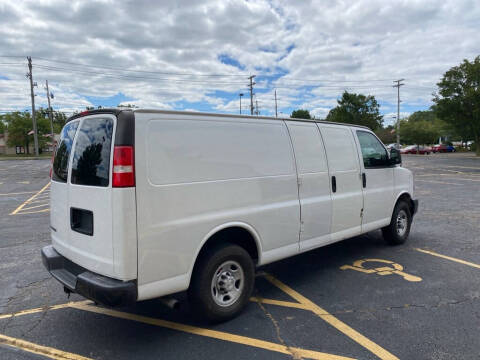 2018 Chevrolet Express 2500
