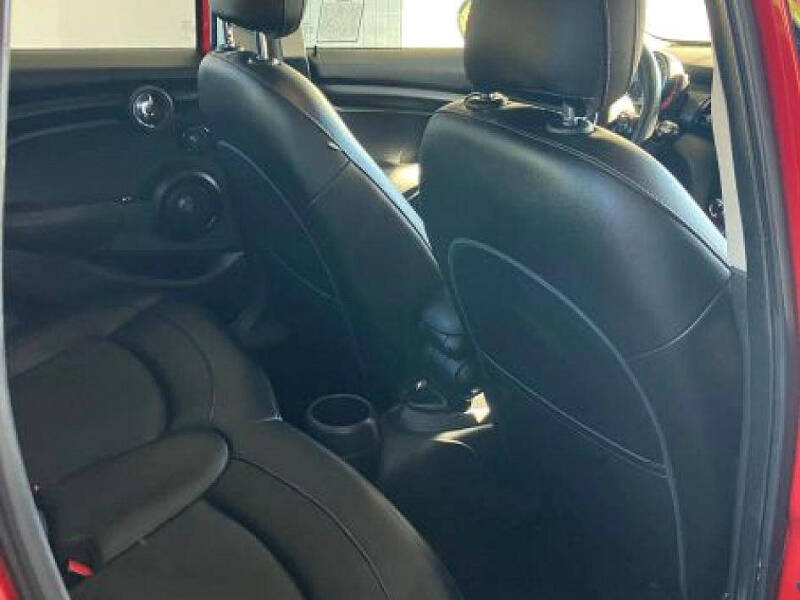 2015 MINI Hardtop 4 Door Cooper