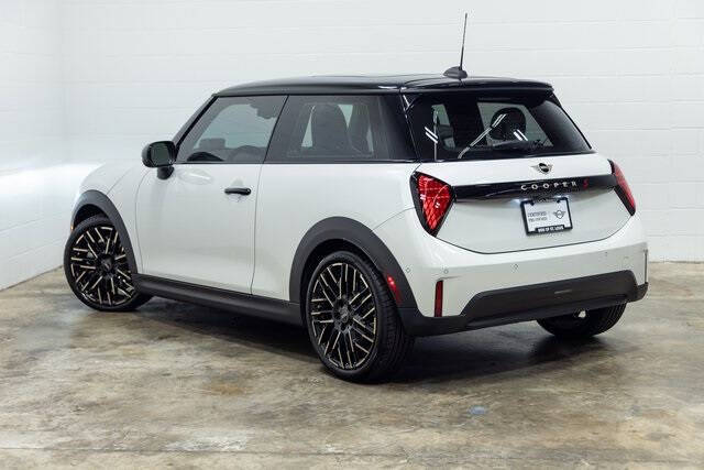 2025 MINI Hardtop 2 Door Cooper S Signature Trim