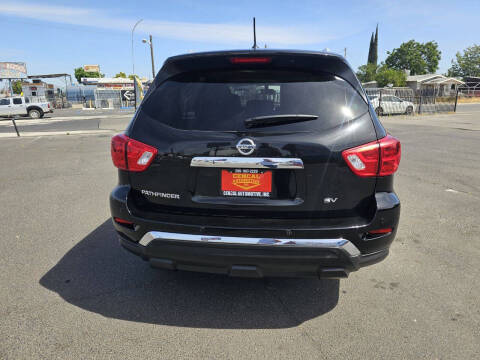 2017 Nissan Pathfinder SV
