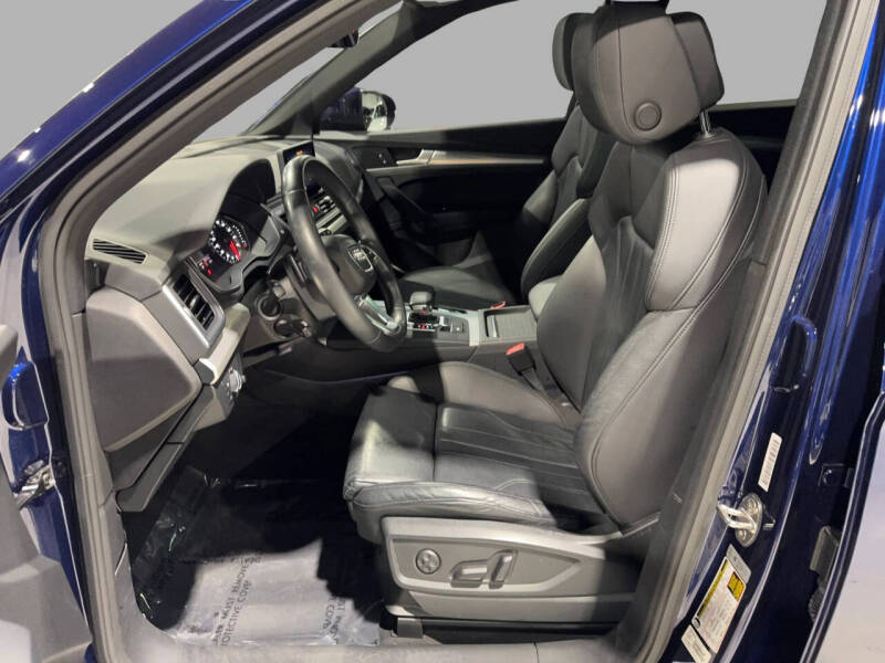 2020 Audi Q5 quattro Titanium Premium 45 TFSI