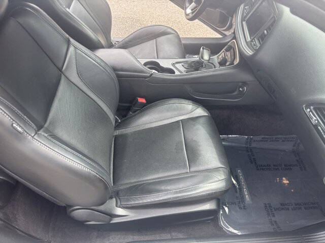 2017 Dodge Challenger SXT Plus