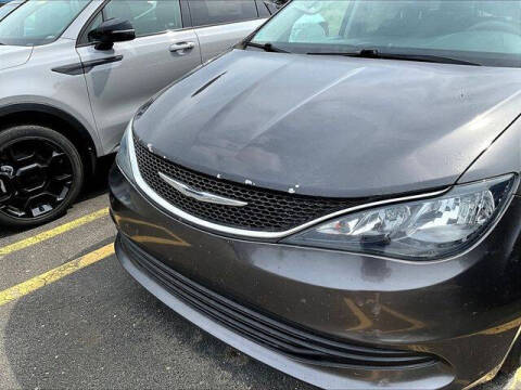 2017 Chrysler Pacifica Touring