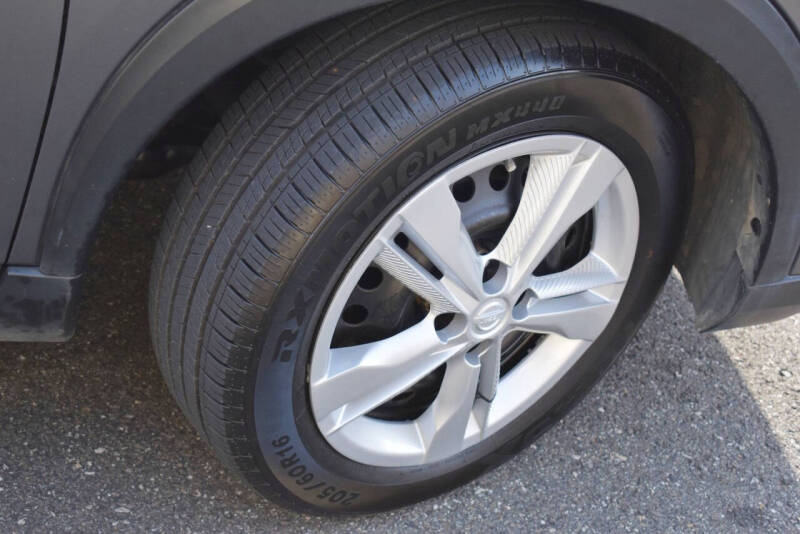 2019 Nissan Kicks SV