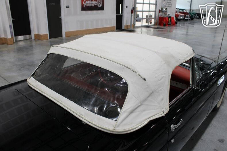 1956 Ford Thunderbird