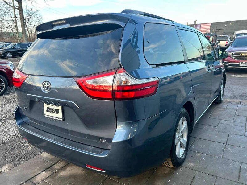 2017 Toyota Sienna