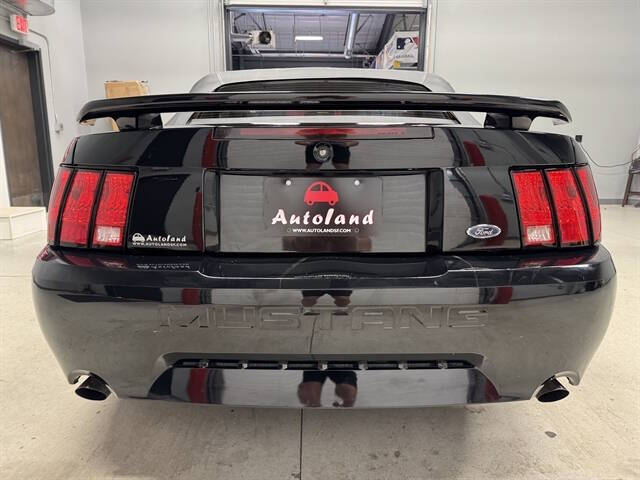 2003 Ford Mustang