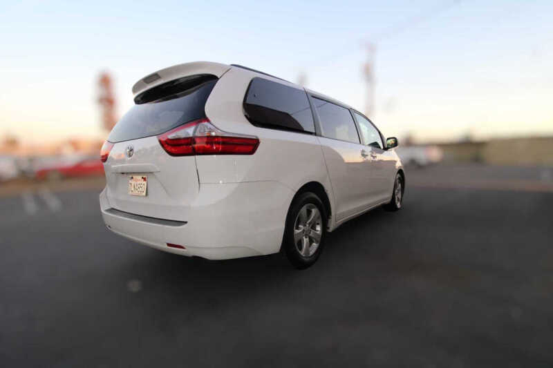 2015 Toyota Sienna