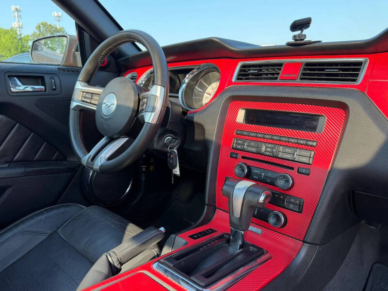 2012 Ford Mustang V6 Premium