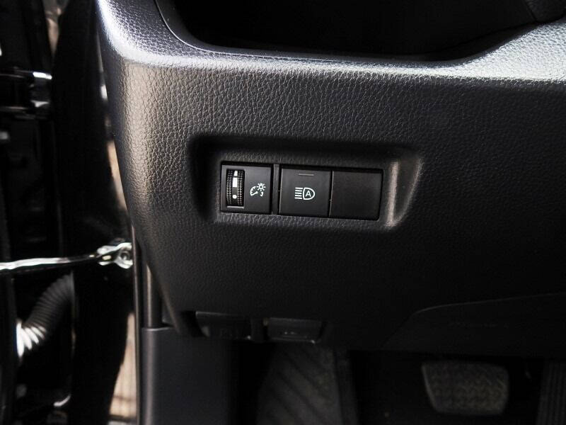 2021 TOYOTA RAV4 SUV / Crossover - $23,900