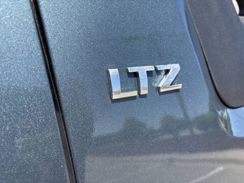 2011 Chevrolet Avalanche LT