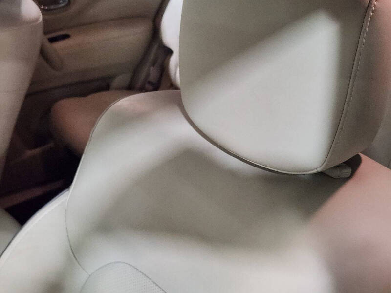 2022 Infiniti QX80 Luxe