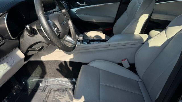 2023 Genesis G70