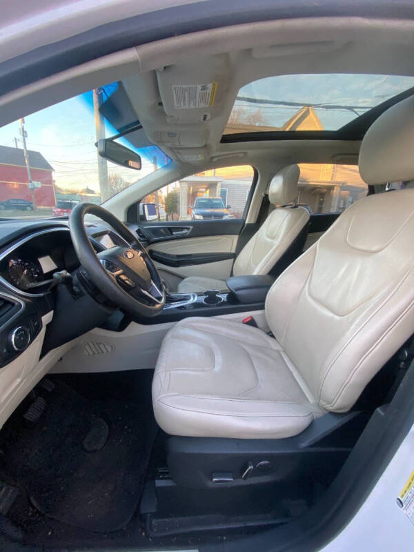 2017 Ford Edge Titanium