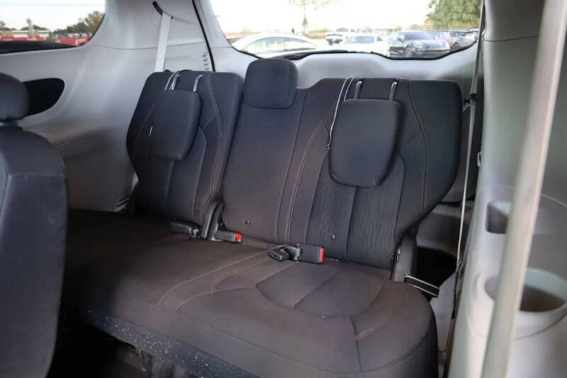 2017 Chrysler Pacifica Touring