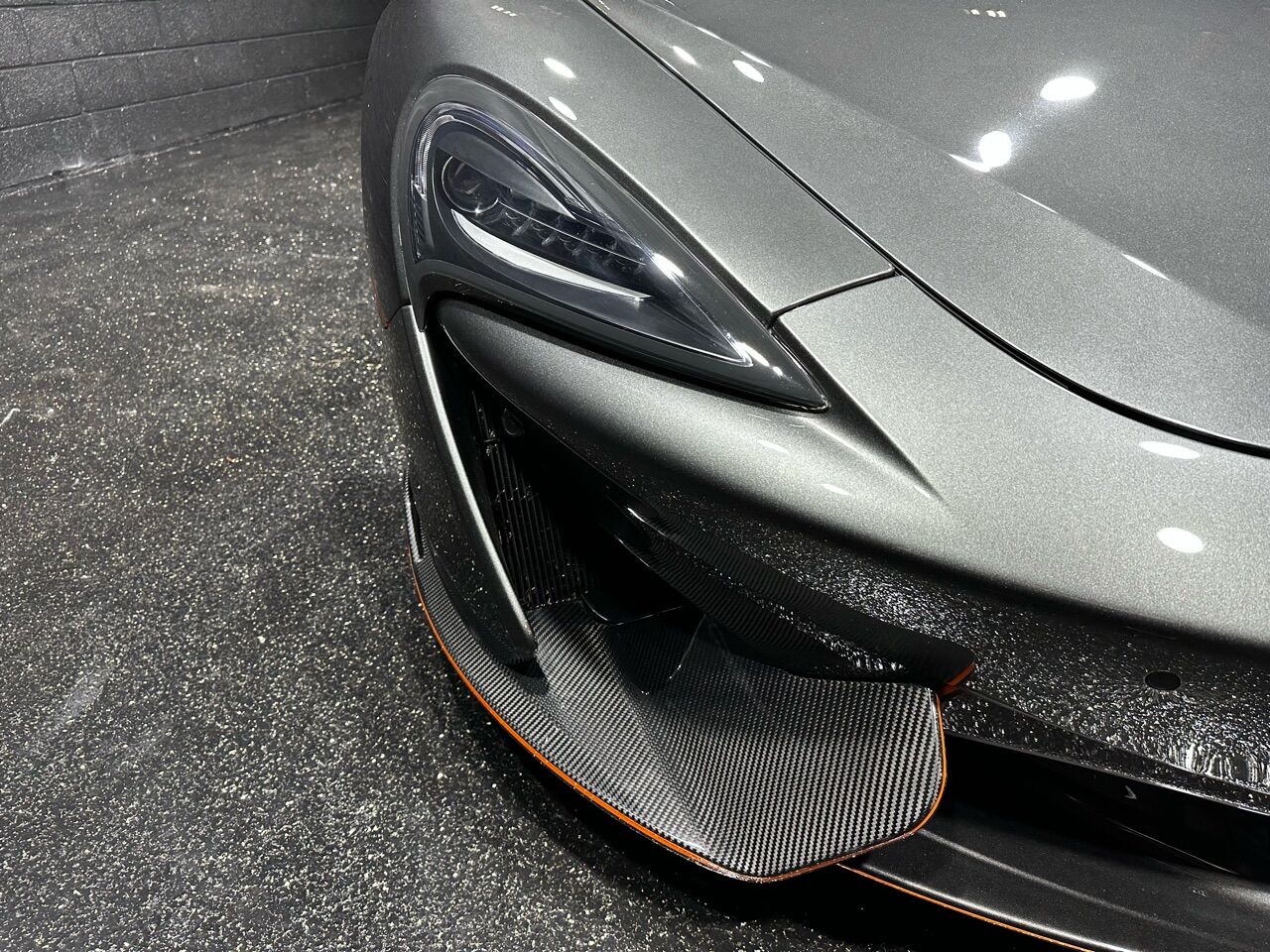 2018 McLaren 570GT 18