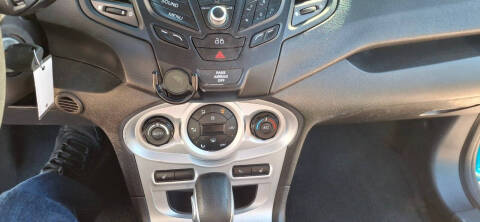 2015 Ford Fiesta SE