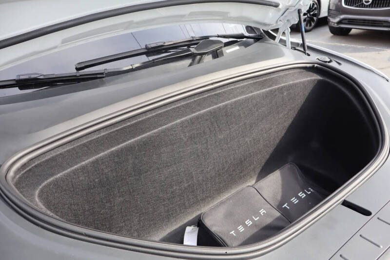 2022 Tesla Model X Plaid