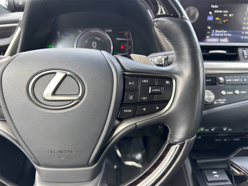 2021 Lexus ES 300h