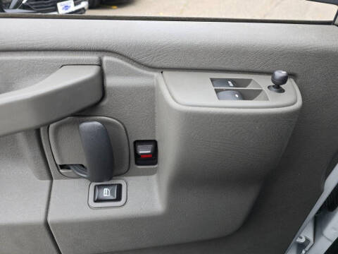 2023 Chevrolet Express 2500