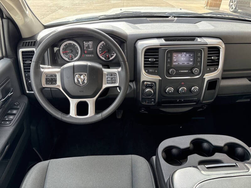 2024 RAM 1500 Classic SLT