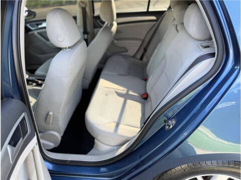 2016 Volkswagen Golf