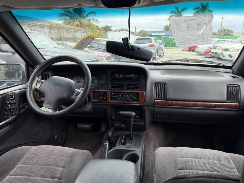 1996 Jeep Grand Cherokee Laredo