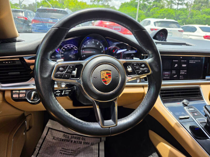 2020 Porsche Panamera