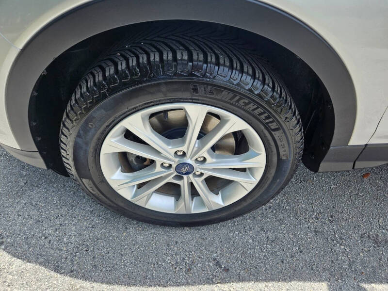 2019 Ford Escape SEL
