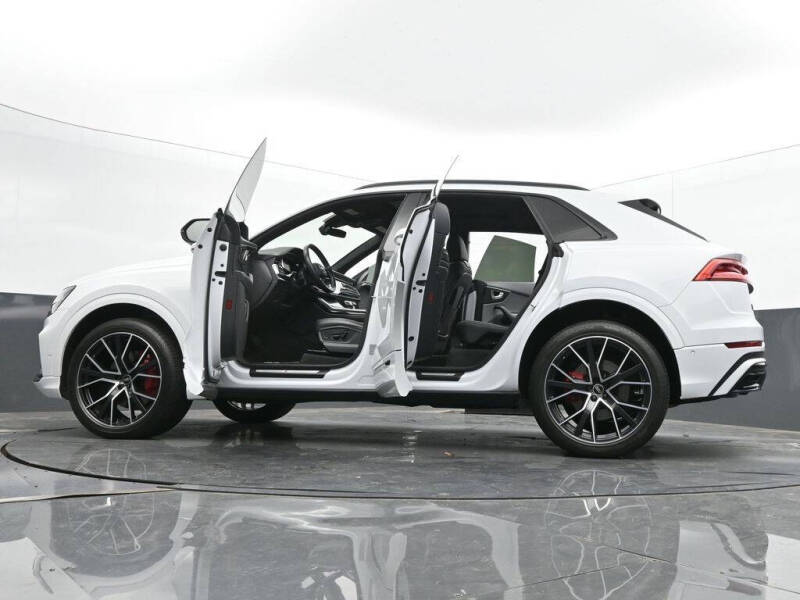 2022 Audi Q8 quattro Premium Plus 55 TFSI