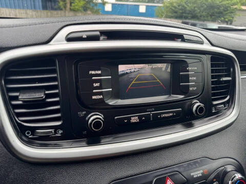 2016 Kia Sorento LX