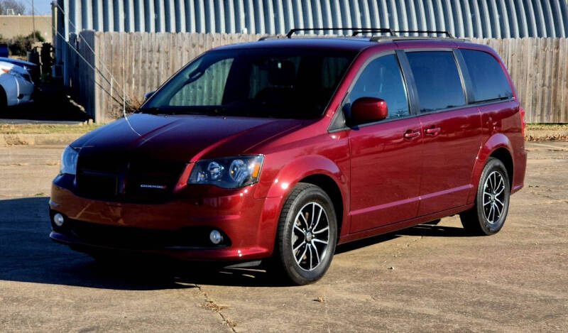 2019 Dodge Grand Caravan GT's photo