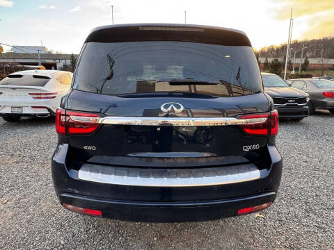 2021 Infiniti QX80 Luxe