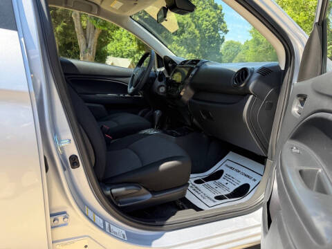 2024 Mitsubishi Mirage ES
