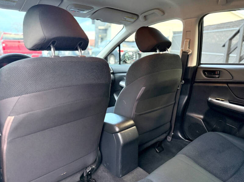 2016 Subaru Impreza 2.0i