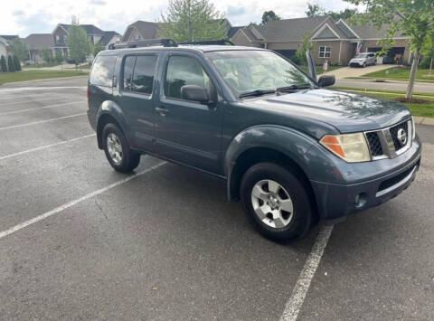 2006 Nissan Pathfinder for sale at GT Auto Group in Goodlettsville TN