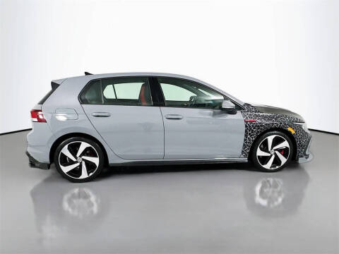 2022 Volkswagen Golf GTI SE