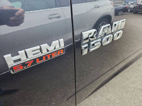 2017 RAM 1500 Express