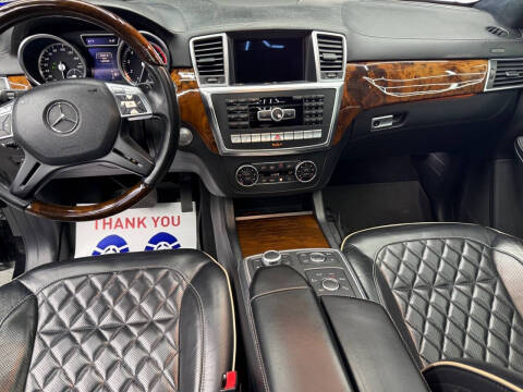 2014 Mercedes-Benz GL-Class GL 550 4MATIC