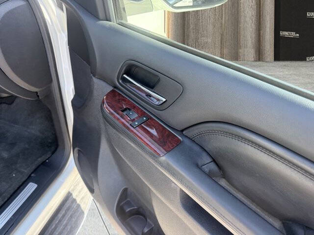 2012 Cadillac Escalade Luxury