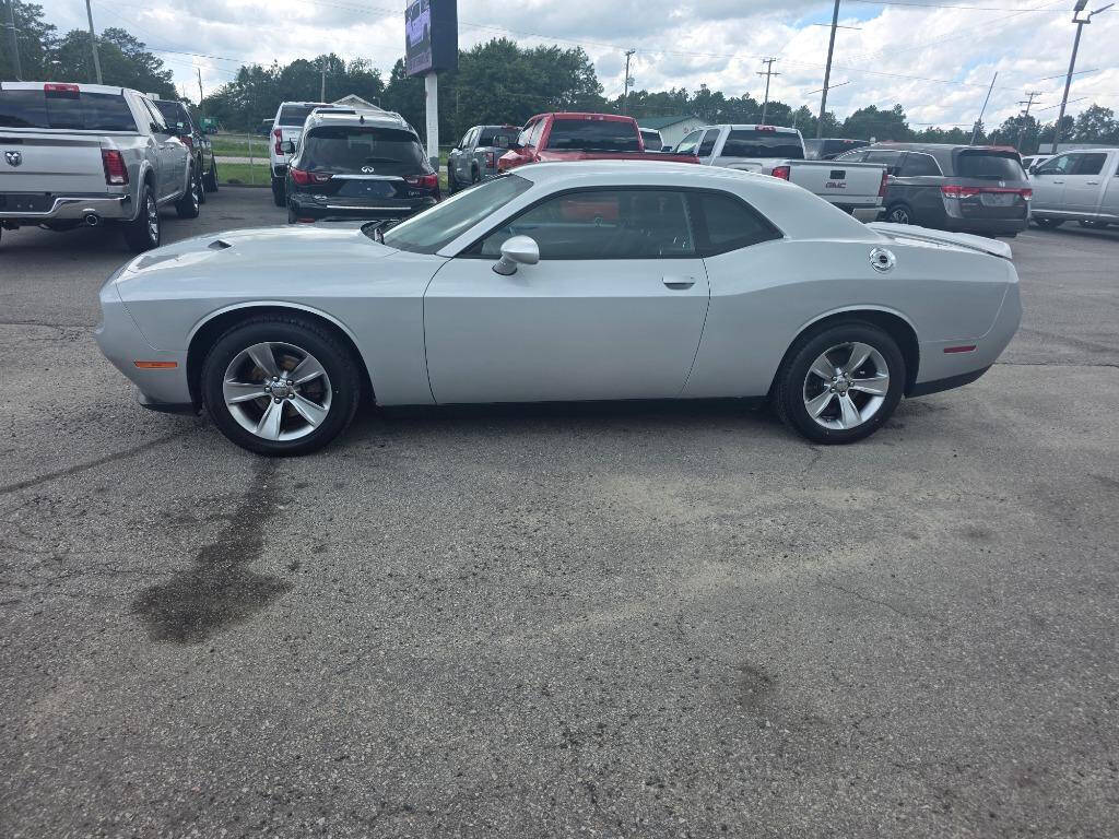 Silver 2019 Dodge Challenger SXT SXT 2dr Coupe 2