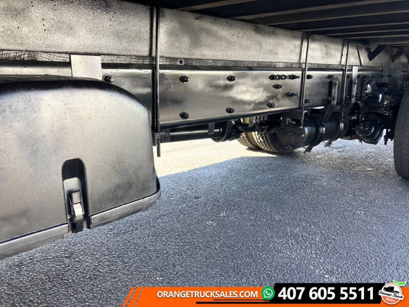 2016 Freightliner M2 106