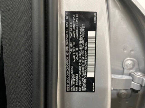 2025 Volvo XC90 B5 Core Bright Theme