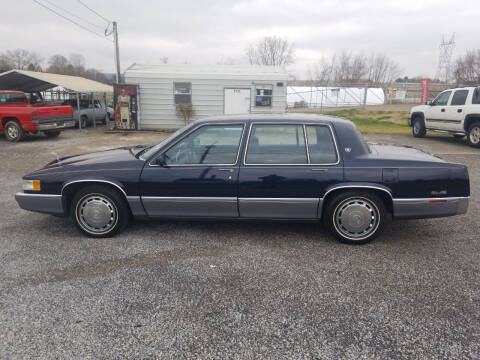 1990 Cadillac DeVille for sale at CAR-MART AUTO SALES in Maryville TN